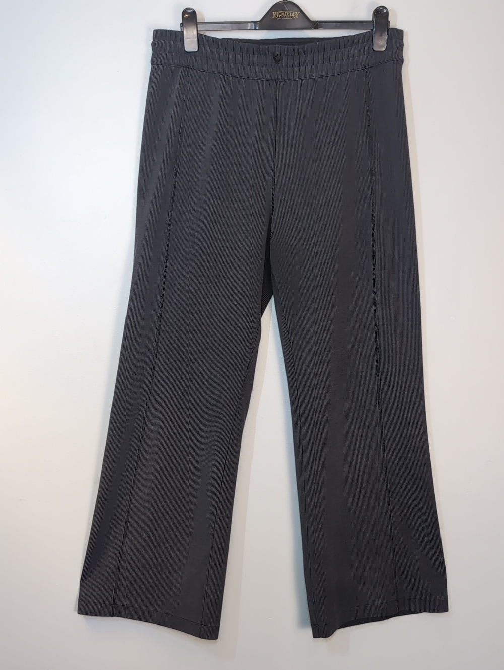 Lululemon Ribbed Softstreme High Rise Pants Grey Wide Leg Womens Size Large - Picture 4 of 16